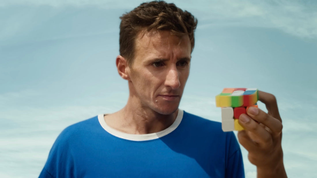 iPhone 17 Pro претставен во новиот оглас „Peak Performance“