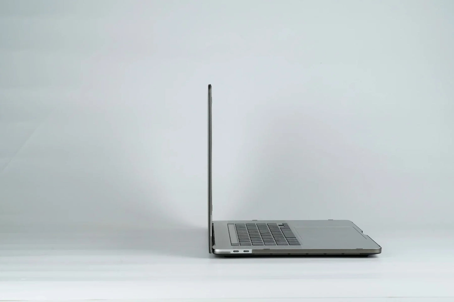 NEXT ONE MacBook Pro 13” Retina Display Safeguard Smoke Black