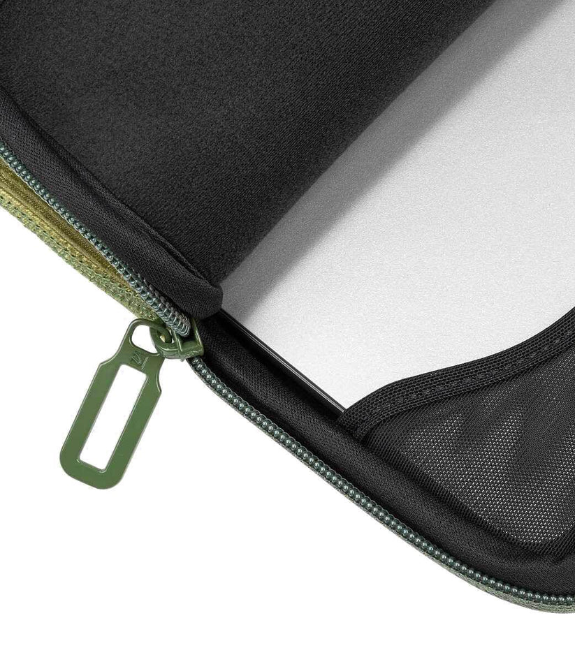 Tucano Velluto 13inch Case Stretchy neoprene & corduroy cover MacBook Pro/Air 13inch & Laptop 12inch - Green