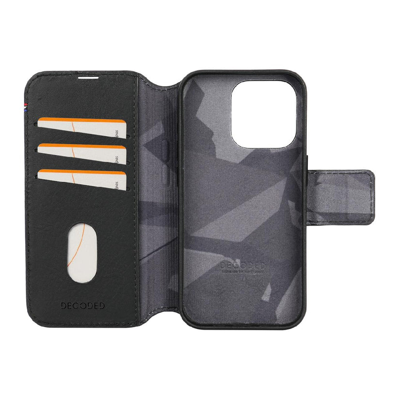 DECODED Leather Detachable Wallet for iPhone 15 Pro