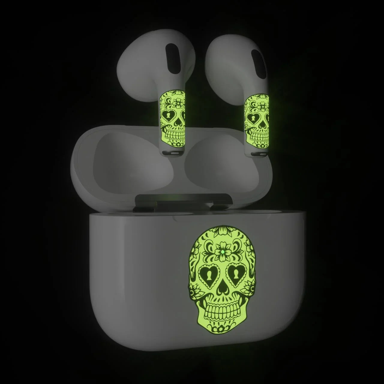 Skin NEXT ONE pentru AirPods 3rd Gen. - Craniu fosforescent