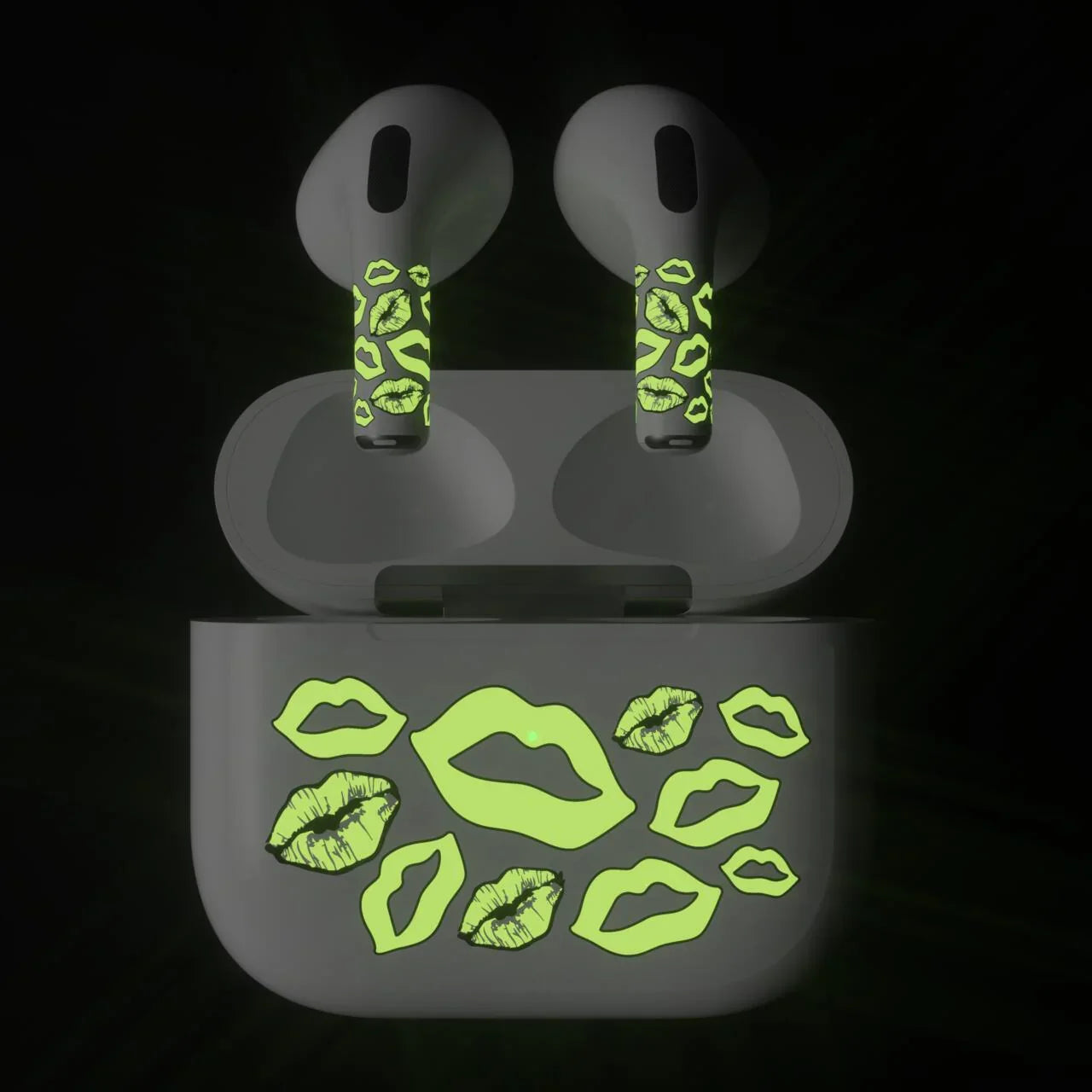 Skin NEXT ONE pentru AirPods 3rd Gen. - Buze fosforescente