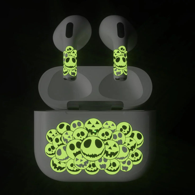 Skin NEXT ONE pentru AirPods 3rd Gen. - Halloween, fosforescent