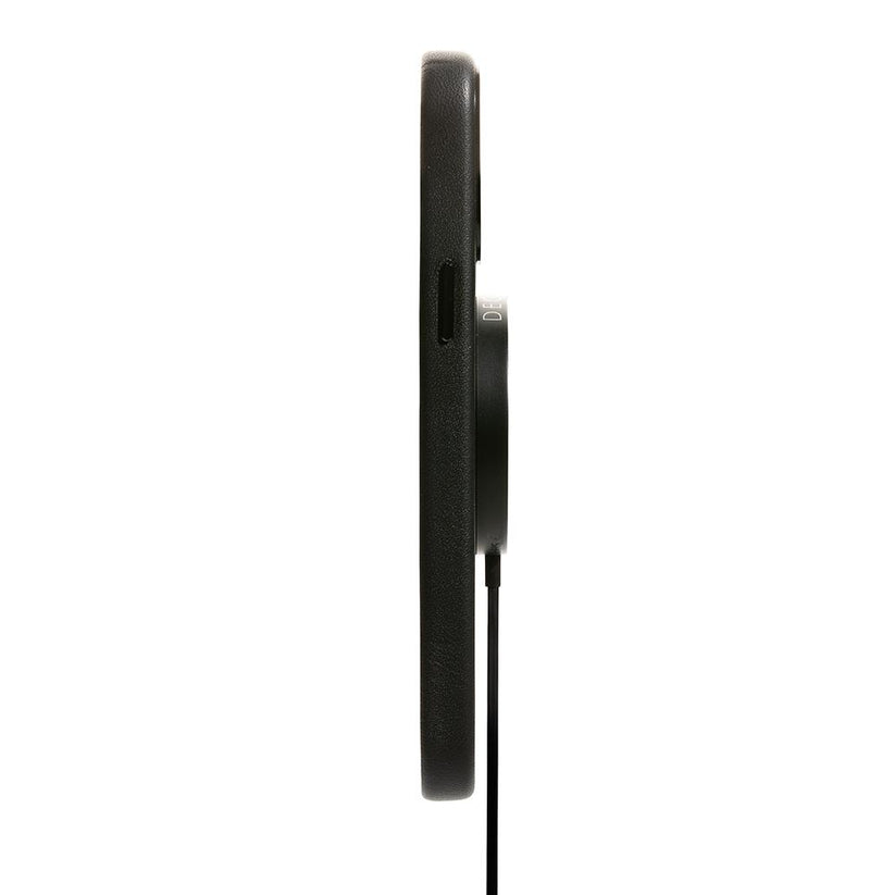 Decoded MagSafe BackCover, black - iPhone 13