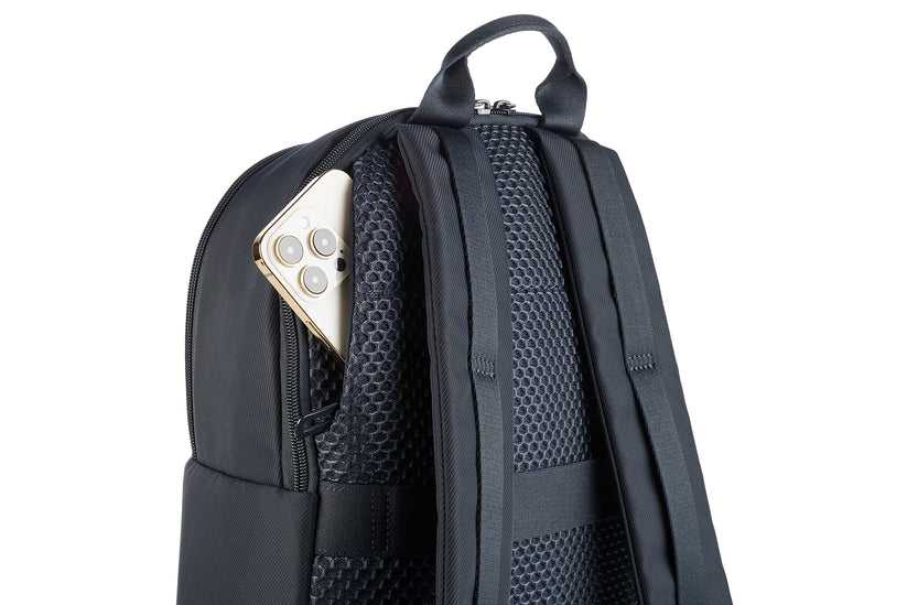 Rucsac Tucano cu elemente de piele, 16", Bleumarin/Negru