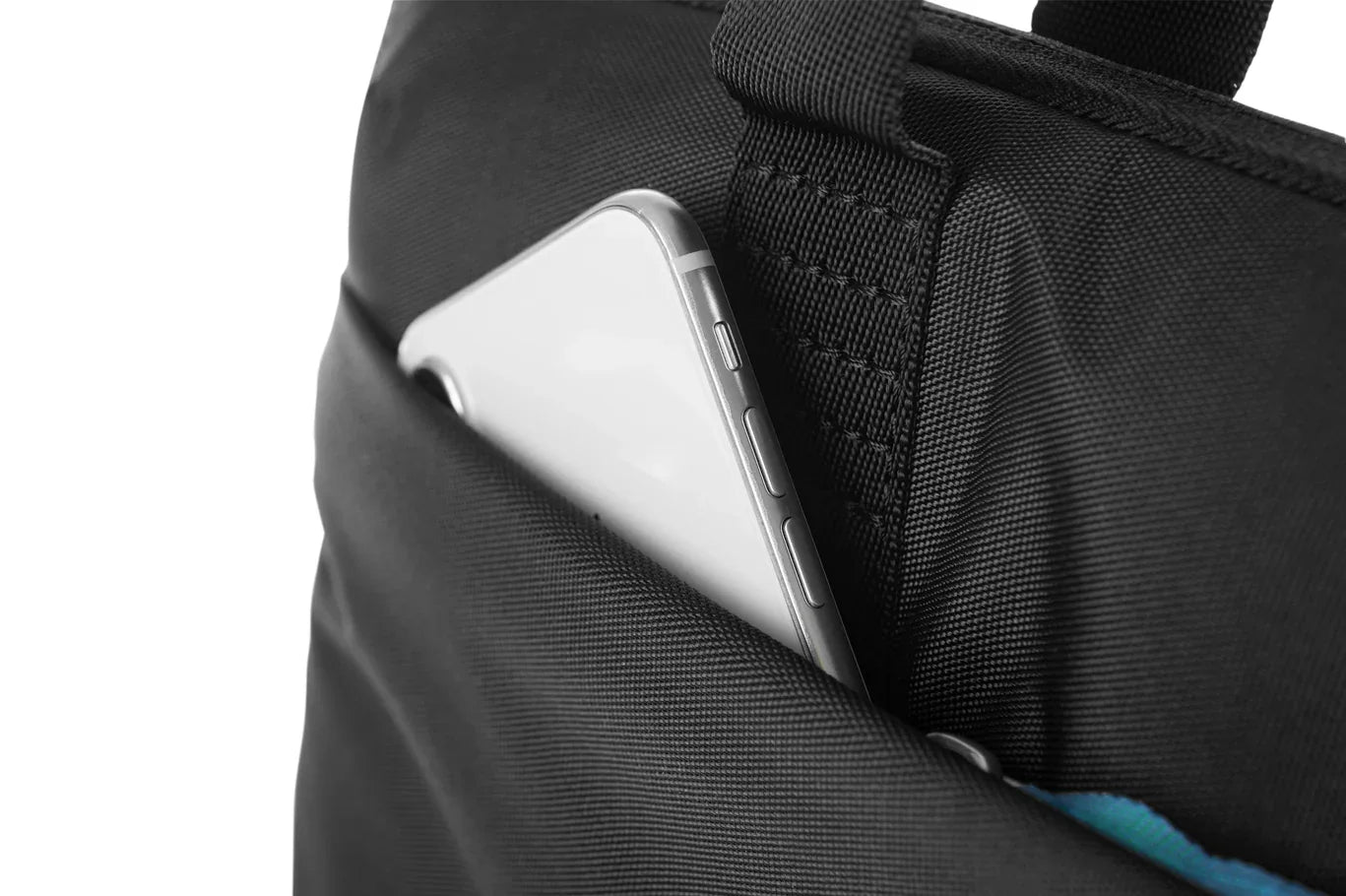 Tucano Smilza Super Slim Bag for laptop 15.6 inch - Black