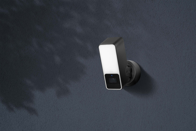 Eve Outdoor Cam Secure Floodlight Camera