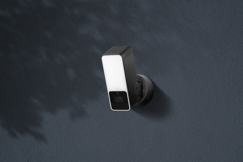 Eve Outdoor Cam Secure Floodlight Camera