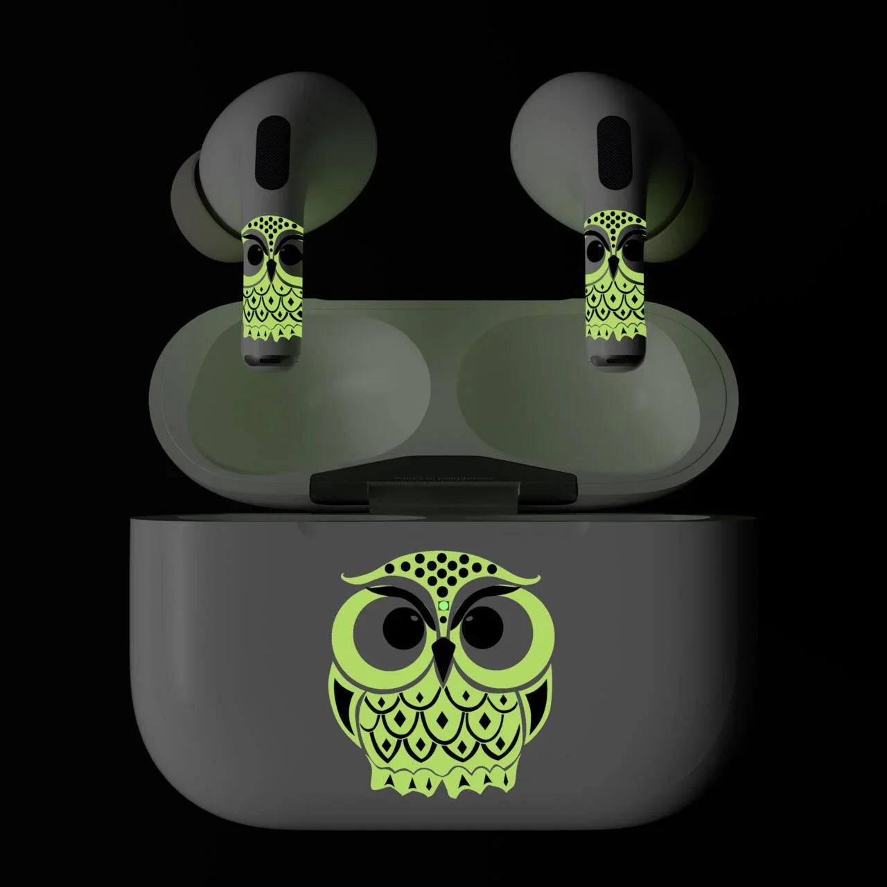 Skin NEXT ONE pentru AirPods Pro - Bufnita fosforescenta