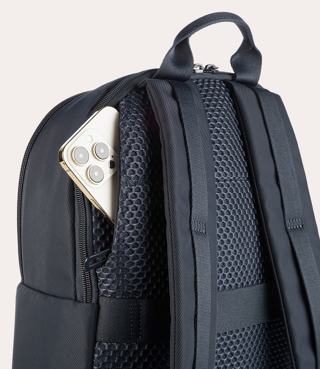 Rucsac Tucano cu elemente de piele, 16", Bleumarin/Negru