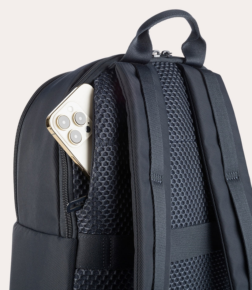Rucsac Tucano cu elemente de piele, 16", Bleumarin/Negru